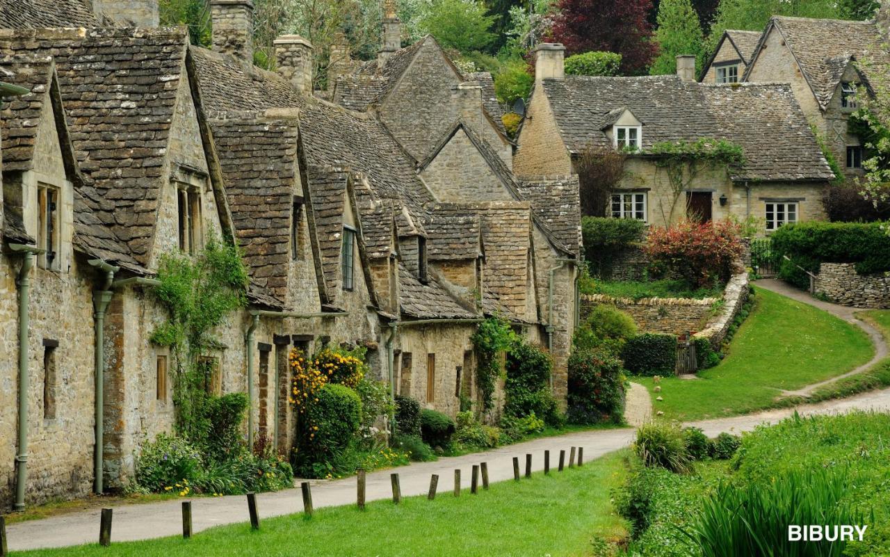 4-Bed Cotswold Getaway With Hot Tub & Gaming Room Churchdown Екстериор снимка